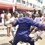 Gwamnan Taraba Ya Dakatar Da ficewa Daga PDP Saboda Sace Dalibai A Kebbi