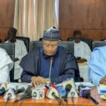 Ministan Tsaron Nijeriya Ya Yi Murabus